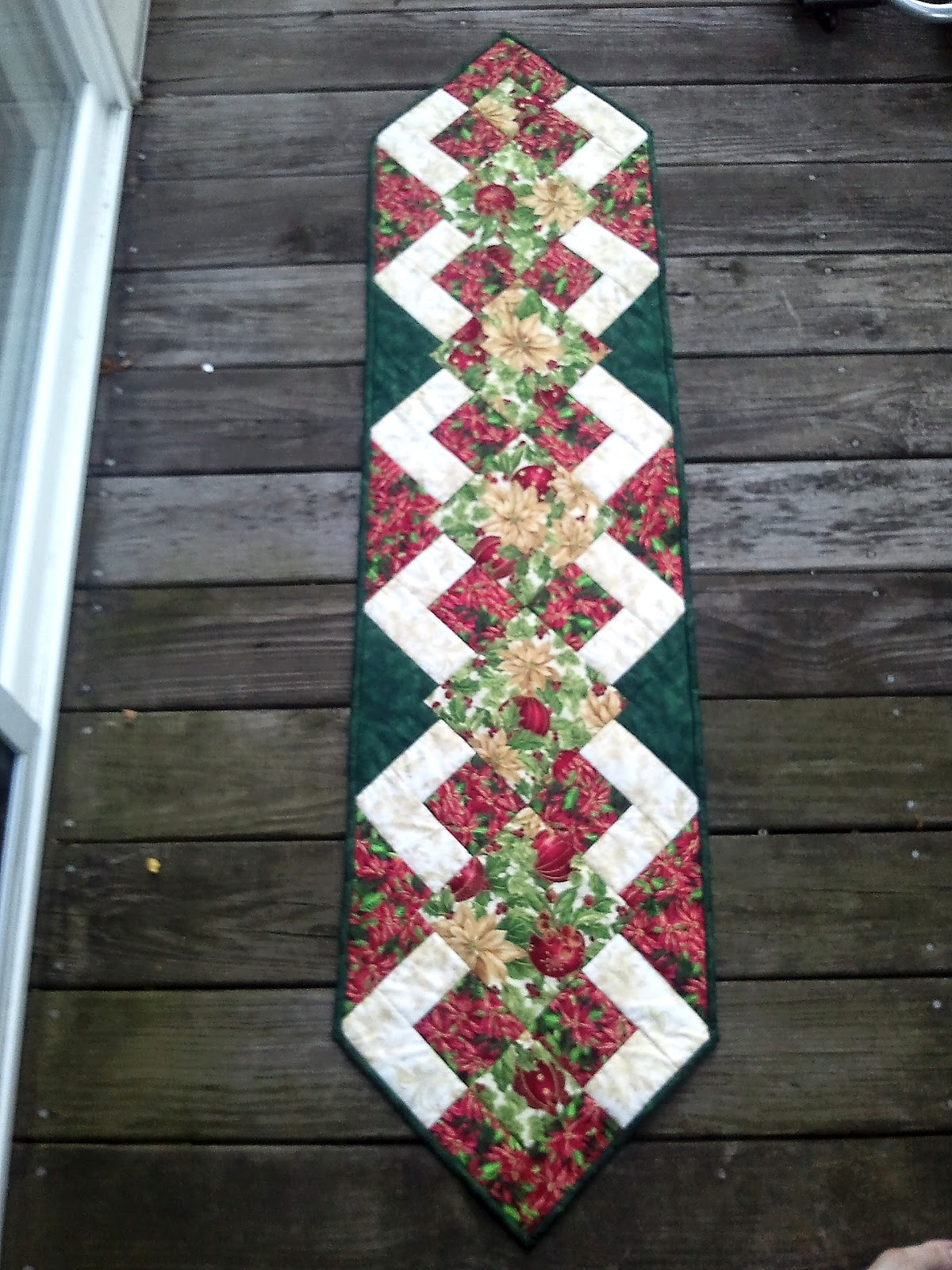 The Recipe Bunny: Christmas Table Runner And Tutorial intended for Printable Quilted Christmas Table Runner Patterns Free Easy