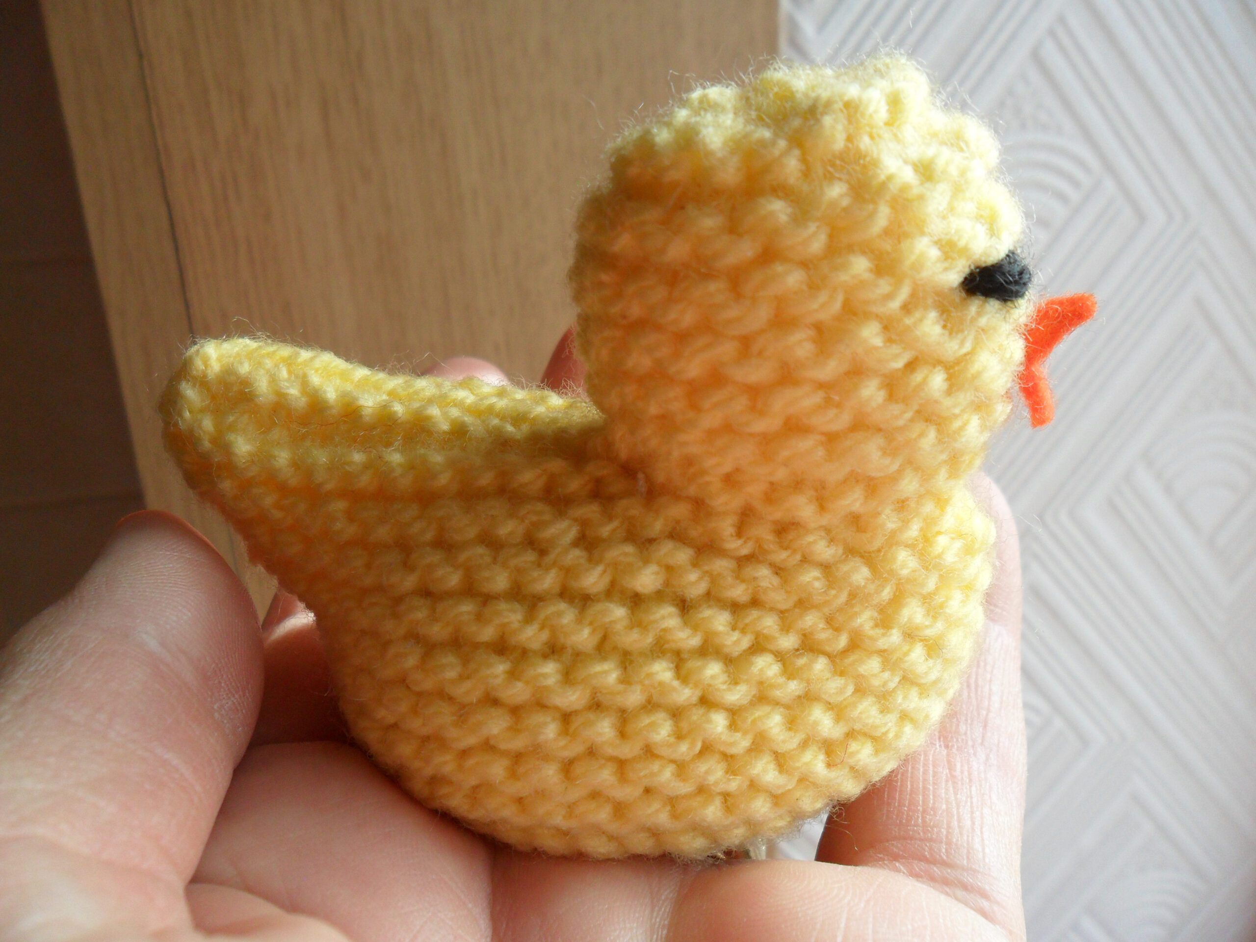 Easter Chick. Easy Knit. | Eviesgran in Knit Easter Chick Knitting Pattern