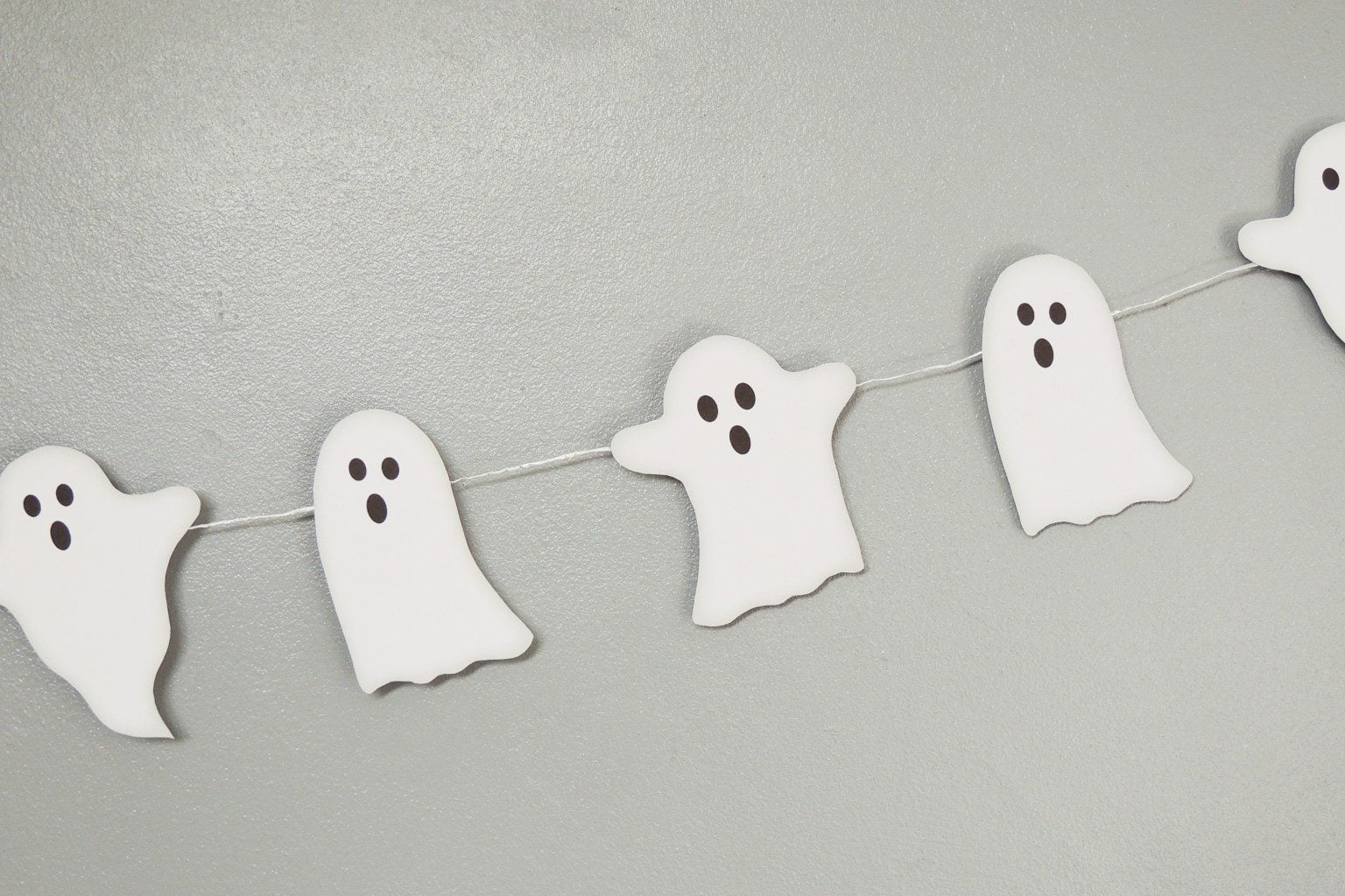 Diy Ghost Bunting - Free Printable | Diy Halloween Decorations inside Printable Halloween Ghost Decorations