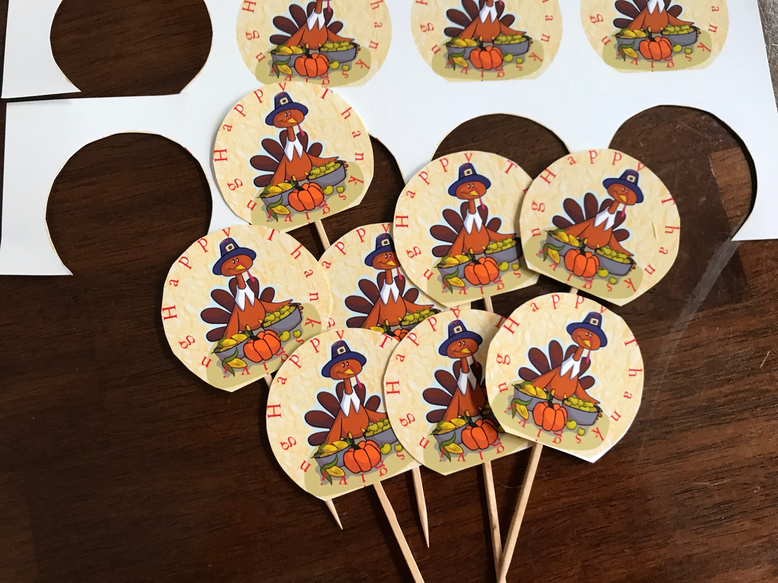 Free Thanksgiving Turkey Cupcake Toppers Printable | Celebrate throughout Thanksgiving Cupcake Toppers Printable Free