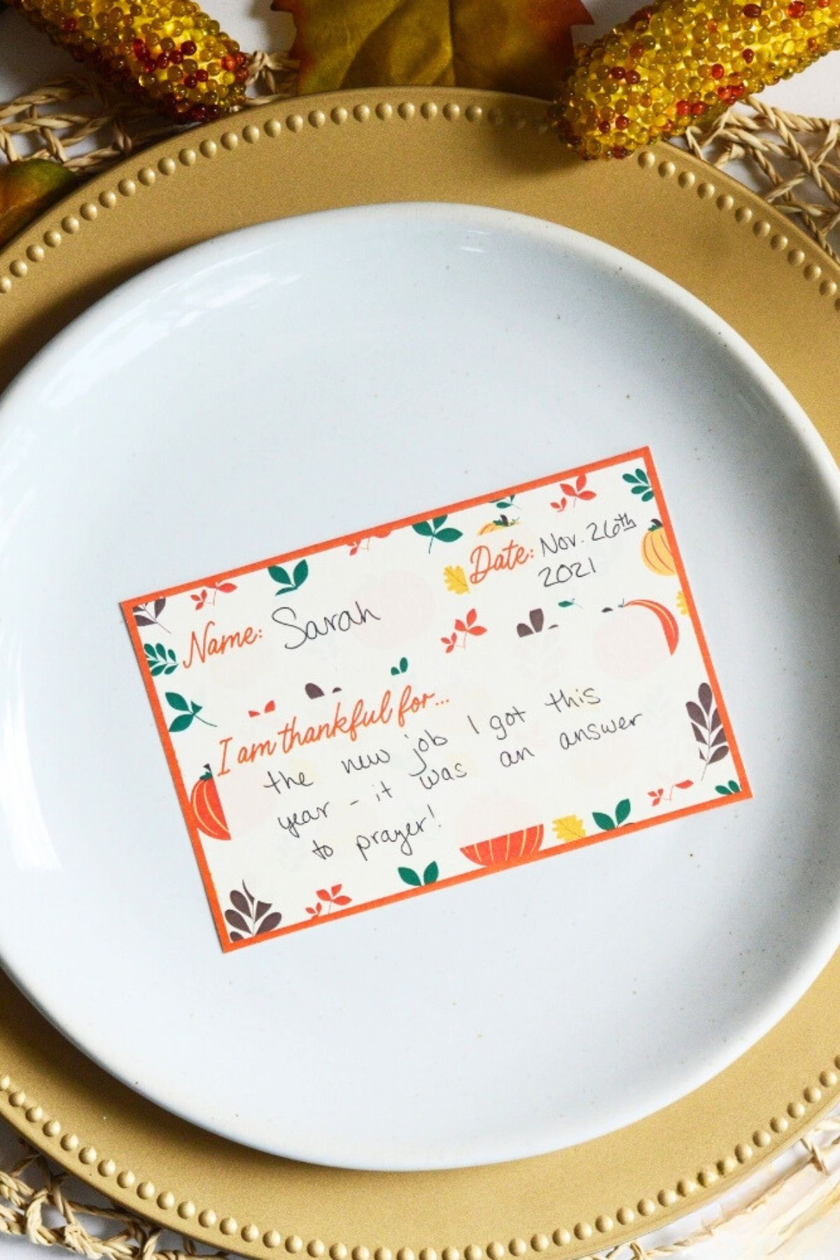 Thanksgiving Thankful Place Cards (Free Printable) in I Am Thankful For Place Cards Printable