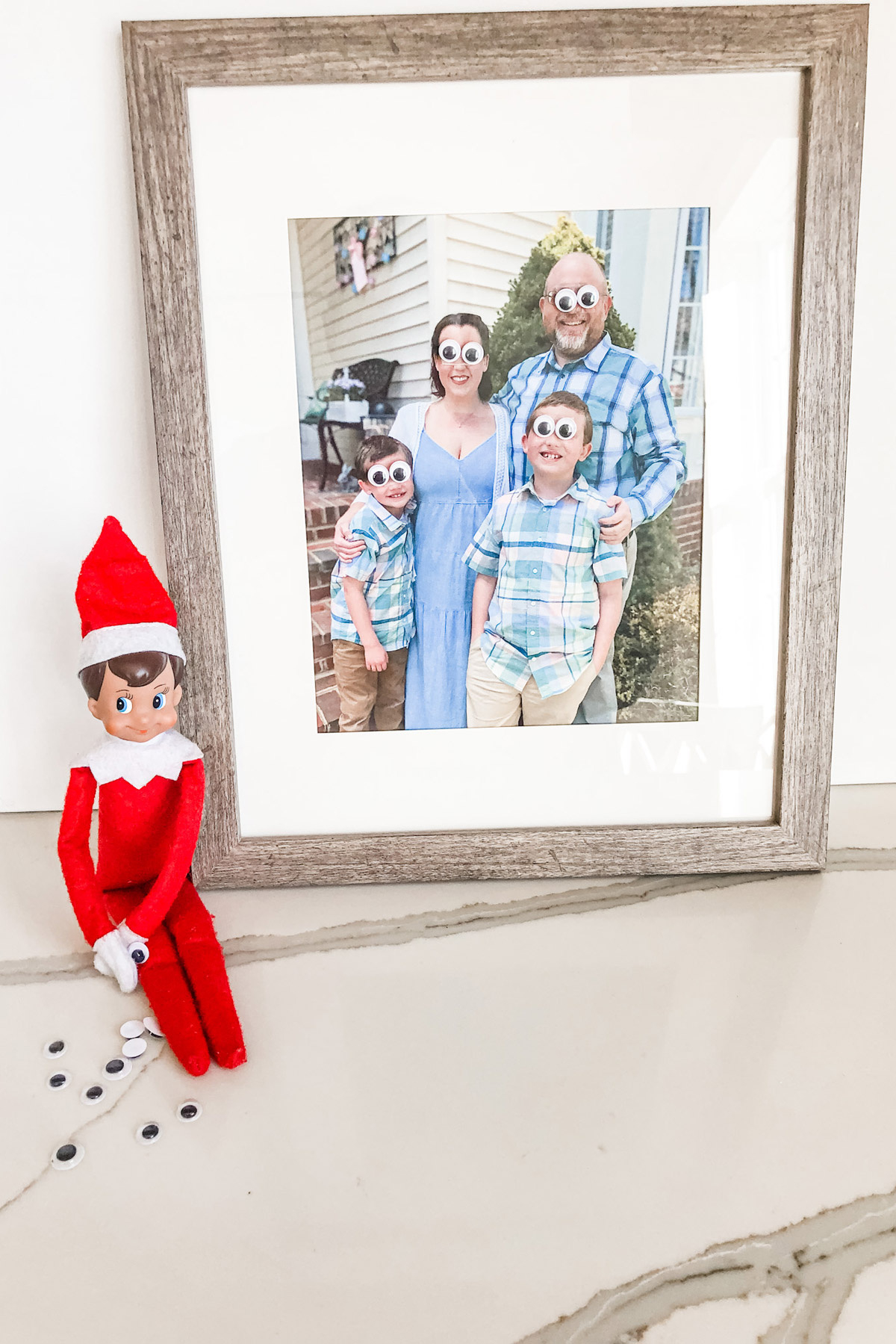 Elf-On-The-Shelf-Ideas-For-Home-Googly-Eyes - Mom Envy with regard to Elf On The Shelf Eyes Printable