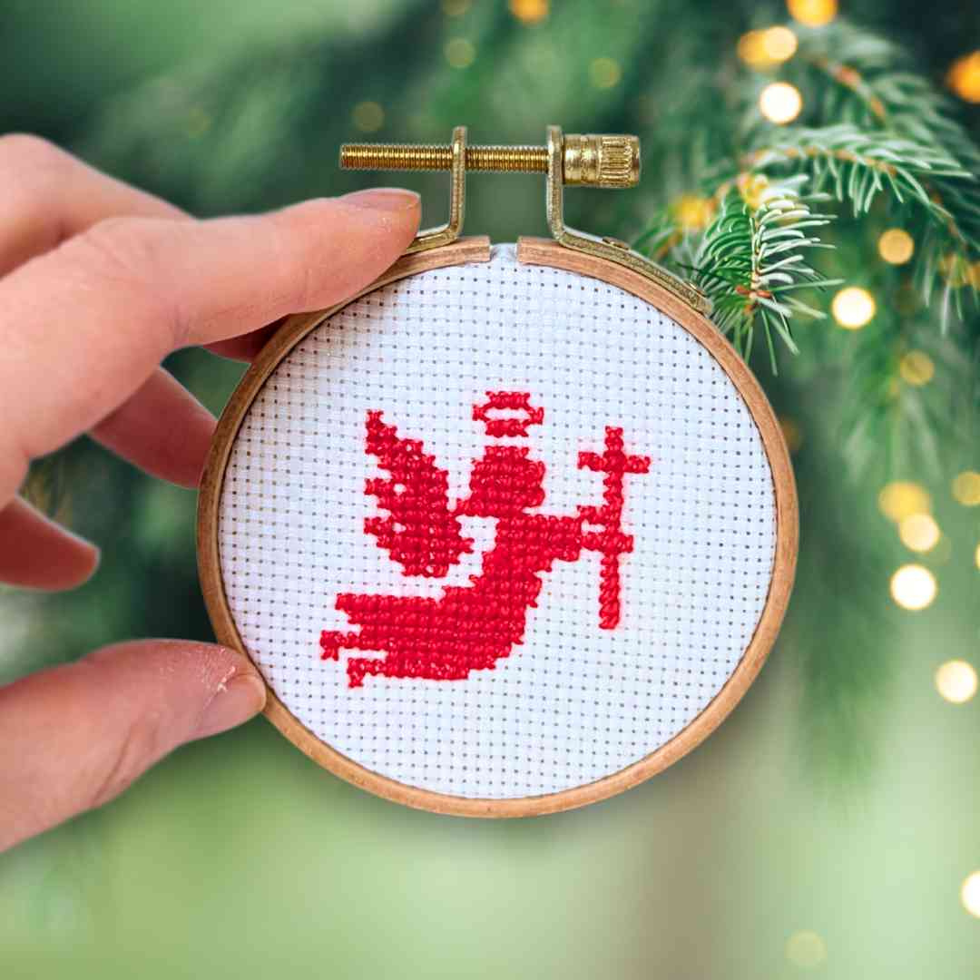 Free Christmas Angel Cross Stitch Pattern: Easy Holiday Craft For within Simple Christmas Cross Stitch Patterns Free Printable
